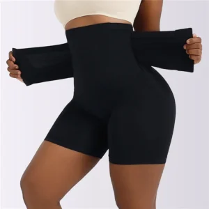 Shorty gaine ventre plat noir taille haute